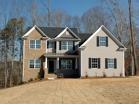 5 Essential Tips for Maintaining a Long-Lasting Roof